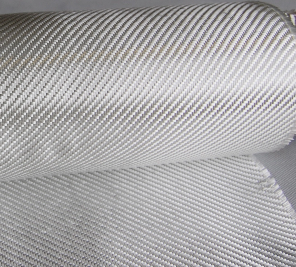 Glasfiberväv på rulle för laminering med epoxi