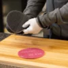 Använd Net Mirlon Interface vilket är en distansplatta för Mirlon Total som motverkar att fiberrondell 150mm och scotch brite rondell äter sig fast i slipmaskinens back-up pad.