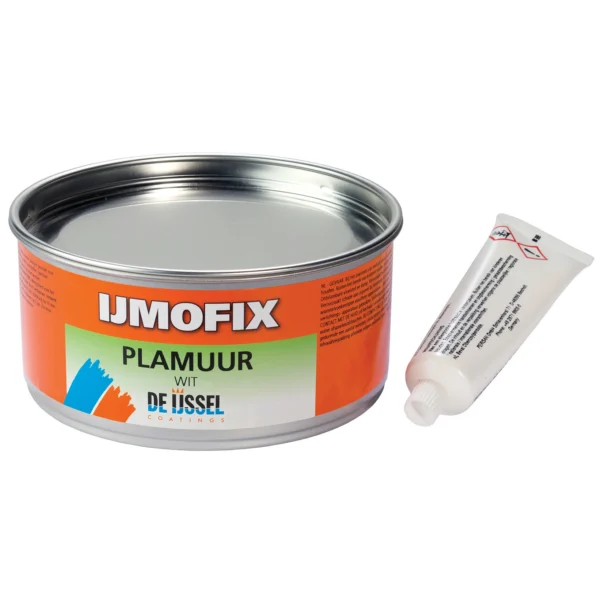 IJmofix Filler är ett fint vitt polyesterspackel för små reparationer i gelcoat. Övermålas med Double Coat. Köp polyester hos www.de-ijssel-coatings.se