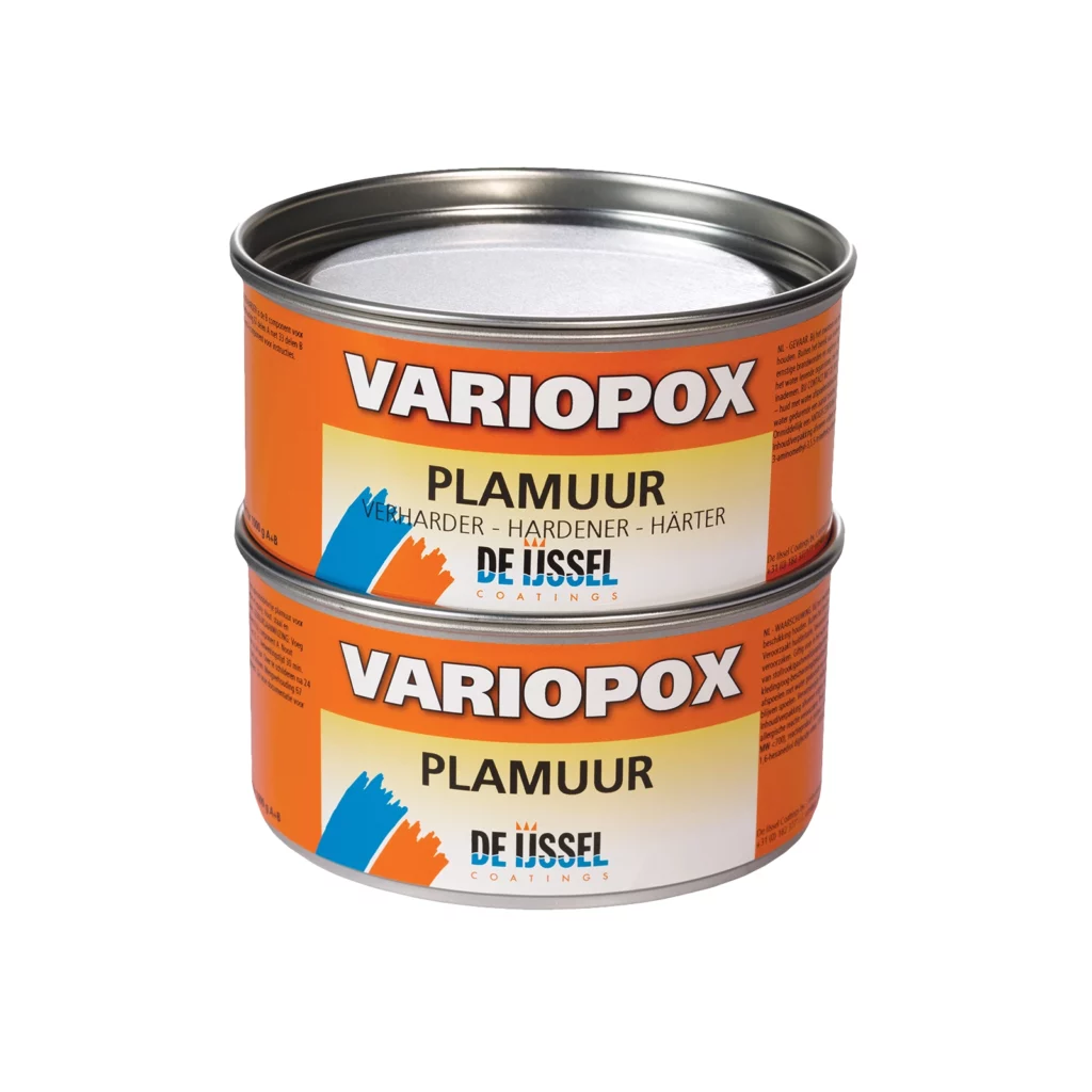 variopox filler epoxispackel. Variopox Filler är ett starkt och tätt epoxispackel, en epoxi filler med grova fyllnadsmedel. Spackla med epoxispackel för permanent styrka och täthet under eller ovan vattenlinjen. Använd Variopox Filler för små eller stora reparationer. Finns i flera förpackningar. Variopox Filler är ett lättslipat epoxispackel. Köp hos www.de-ijssel-coatings.se