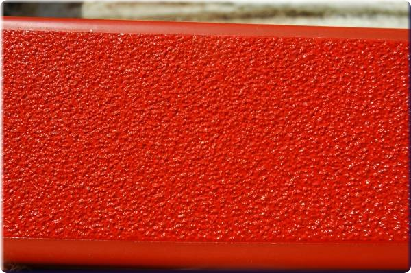 Double Coat DC 842 orange halkskydd örnvik uttern Double Coat är sträckfärgernas original. Bästa båtfärgen. Bästa båtlacken. Finns i 27 standardkulörer och transparent och ferinssa, samt specialkulörer enligt RAL, NCS etc. Köp Double Coat hos www.de-ijssel-coatings.se