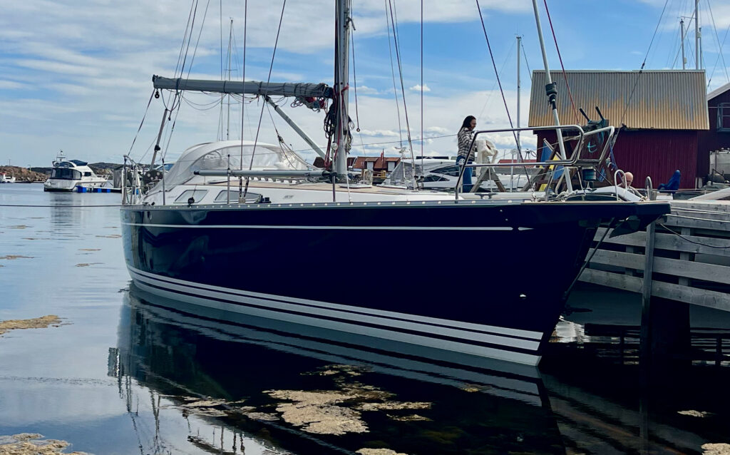 Double Coat RAL 5011 stålblå. Köp Double Coat hos www.de-ijssel-coatings.se