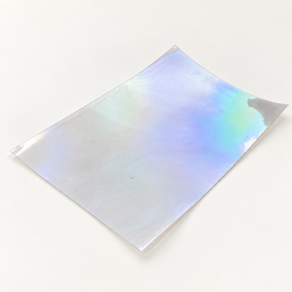 A4 ark av PET plastfilm. Perfekt för små gelcoatreparationer för att få gelcoaten att härda och bli slät.